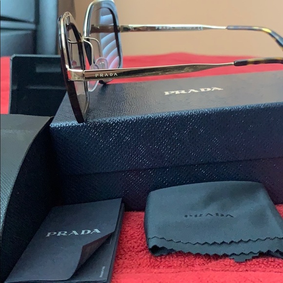 PRADA oversized square glasses - Picture 5 of 6